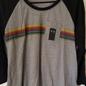 Hot topic Dr. Who tshirt